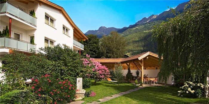 Residence Andrea Lagundo Exteriér fotografie